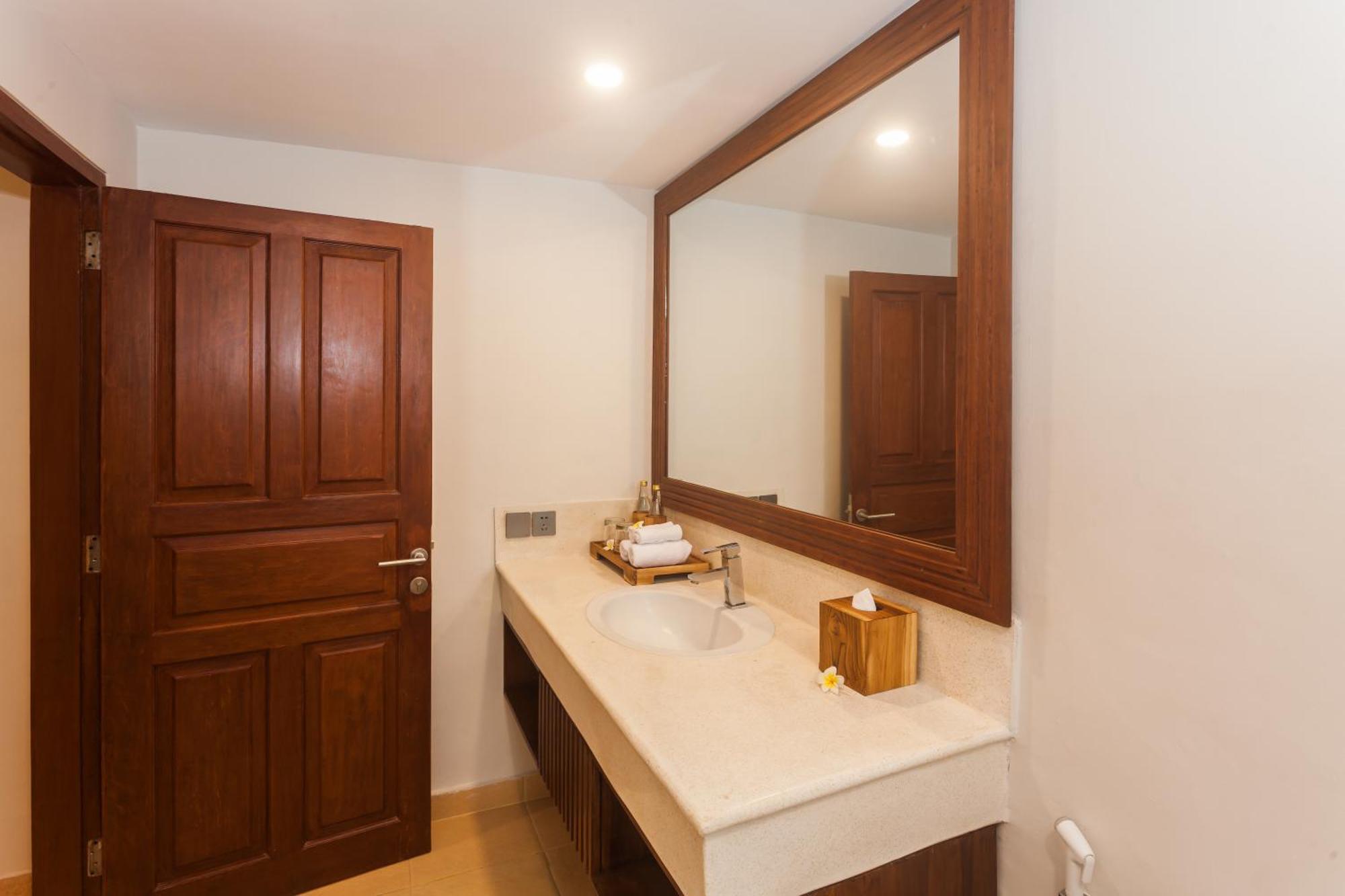 Ghana Villa Seminyak By Pramana Villas ภายนอก รูปภาพ